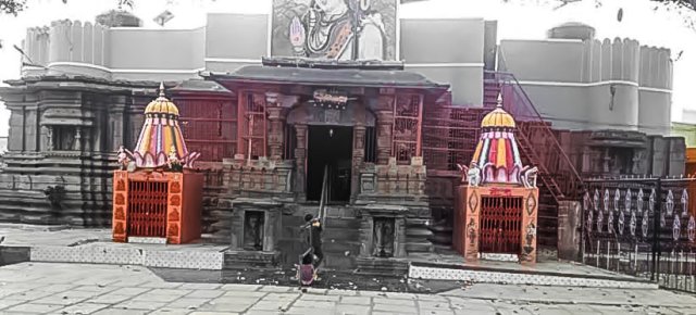 mahadev mandir omerga
its an ancient temple located in omerga